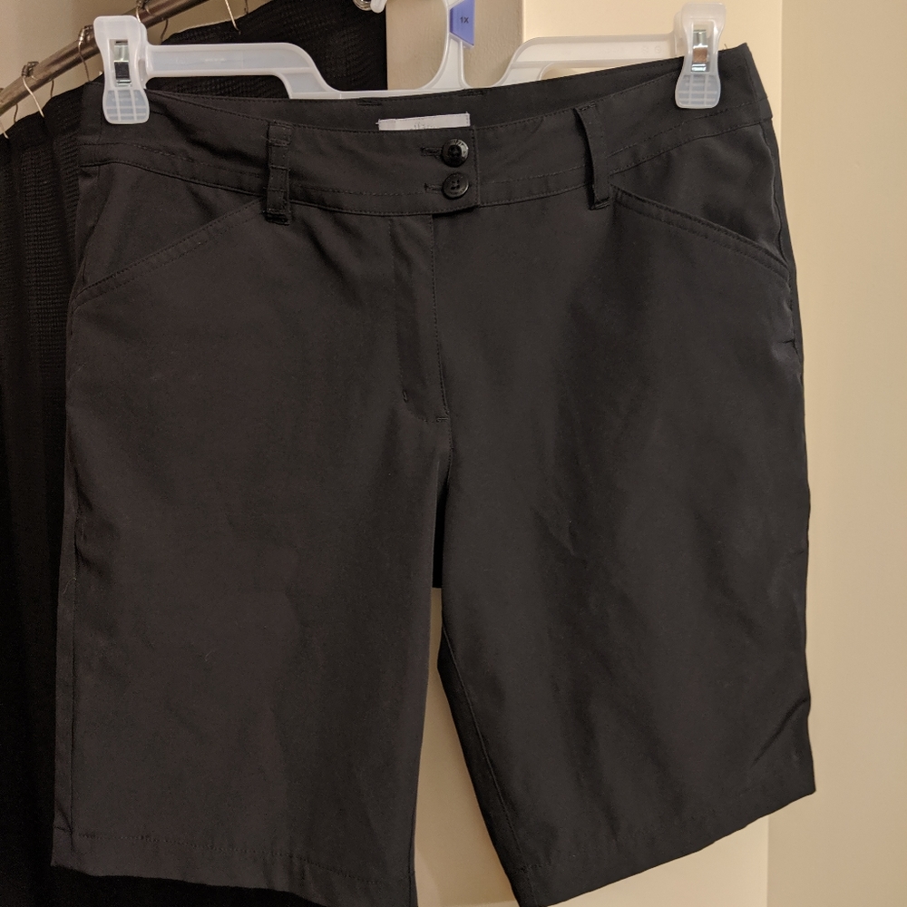 Women's Callaway golf shorts. Size 4